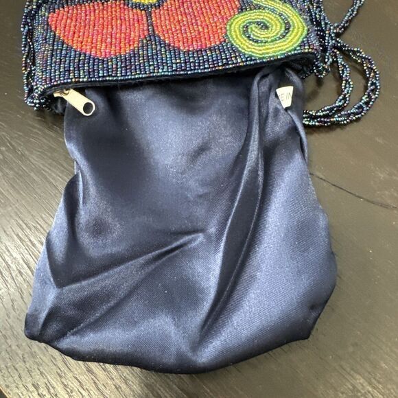 Iguana Beaded Bag 5.75"x6.5" Blue, Multicolors. - Picture 6 of 6